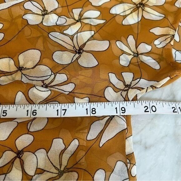 CAbi 3598 Thrive Double Layer Chiffon Floral Top Size Small Yellow Mustard. - Picture 3 of 6